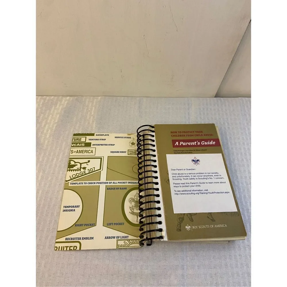 Boy Scout handbook 2009 Paperback used‎